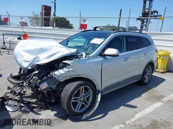 2017 Hyundai Santa Fe SE Ultimate with VIN KM8SR4HF4HU232969, listed as a IAAI auction lot 42268552 with 75,598 mi miles and . Bid and sale history available at DreamBid. Image 2.