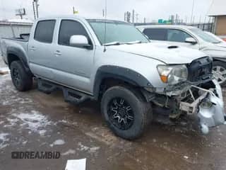 2005 Toyota Tacoma PreRunner with VIN 5TEJU62N15Z096264, listed as a IAAI auction lot 41537776 with 124,778 mi miles and . Bid and sale history available at DreamBid. Image 1.