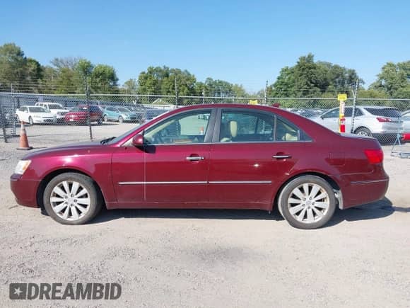 2010 Hyundai Sonata Limited with VIN 5NPEU4AF2AH628067, listed as a IAAI auction lot 43322560 with 186,458 mi miles and . Bid and sale history available at DreamBid. Image 14.