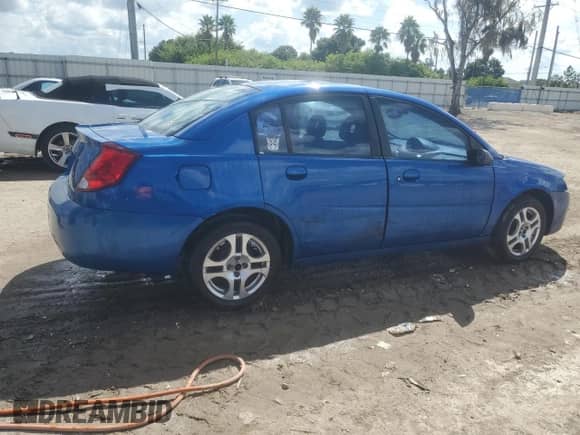 2004 Saturn ION ION 3 with VIN 1G8AL52F84Z184822, listed as a Copart auction lot 72794044 with 156,125 mi miles and Salvage title. Bid and sale history available at DreamBid. Image 3.