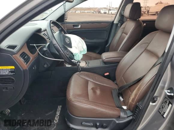 2009 Hyundai Genesis с VIN KMHGC46E59U042858, выставлен на аукционе Copart как лот 80850815 с пробегом 126 521 миль миль и Списание • Salvage title. История ставок и продаж доступна на DreamBid. Изображение 7.