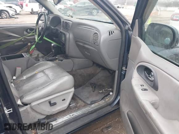 2007 Chevrolet TrailBlazer LT с VIN 1GNDS13S772166813, выставлен на аукционе IAAI как лот 41477823 с пробегом Не указан миль и . История ставок и продаж доступна на DreamBid. Изображение 5.