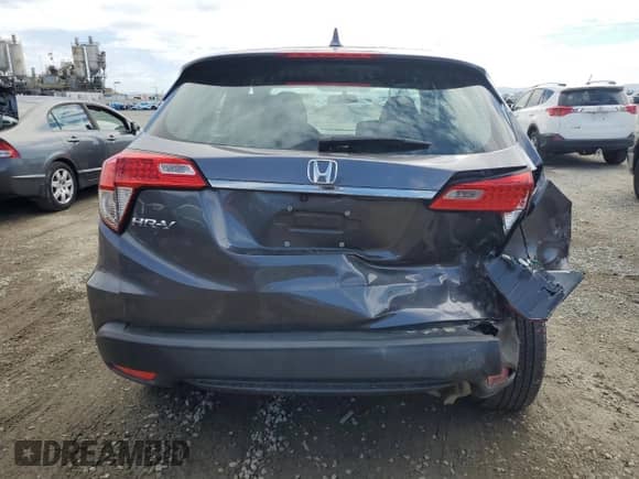 2020 Honda HR-V LX z VIN 3CZRU5H36LM711267, wystawiony jako Copart lot #69623525 z przebiegiem 44 081 mil mil oraz Szkoda całkowita • Salvage title. Historia ofert i sprzedaży dostępna na DreamBid. Obrazek 6.