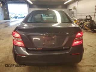 2017 Chevrolet Sonic Premier z VIN 1G1JF5SB5H4149600, wystawiony jako Copart lot #68533095 z przebiegiem 102 084 mil mil oraz Nie do naprawy • Non repairable. Historia ofert i sprzedaży dostępna na DreamBid. Obrazek 6.