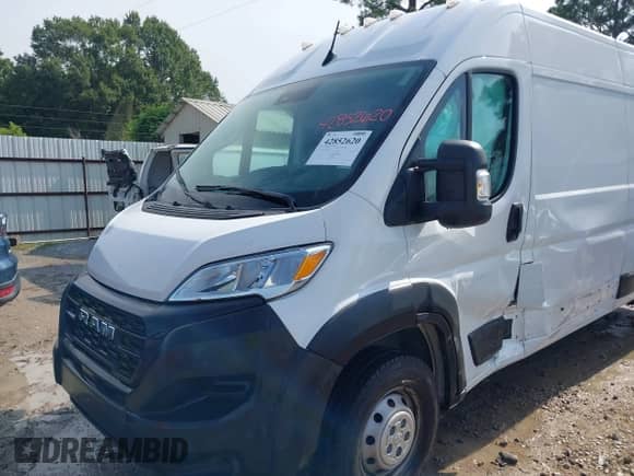 2023 Ram ProMaster Cargo z VIN 3C6LRVDG0PE579278, wystawiony jako IAAI lot #42852620 z przebiegiem 29 144 mil mil oraz . Historia ofert i sprzedaży dostępna na DreamBid. Obrazek 6.