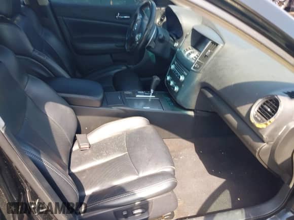 2012 Nissan Maxima SV z VIN 1N4AA5AP1CC822339, wystawiony jako IAAI lot #43012945 z przebiegiem 191 123 mil mil oraz . Historia ofert i sprzedaży dostępna na DreamBid. Obrazek 5.