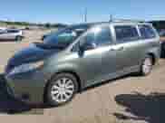 2012 Toyota Sienna XLE с VIN 5TDDK3DC3CS046151, выставлен на аукционе Copart как лот 82137995 с пробегом 182 499 миль миль и Списание • Salvage title. История ставок и продаж доступна на DreamBid. Изображение 1.