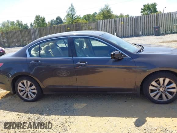 2011 Honda Accord EX-L с VIN 1HGCP2F87BA048109, выставлен на аукционе IAAI как лот 43159037 с пробегом 156 839 миль миль и . История ставок и продаж доступна на DreamBid. Изображение 13.