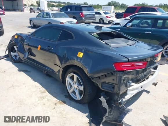 2017 Chevrolet Camaro 1LT с VIN 1G1FB1RX4H0183045, выставлен на аукционе IAAI как лот 43149109 с пробегом Не указан миль и . История ставок и продаж доступна на DreamBid. Изображение 3.