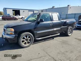 2004 GMC Sierra 1500 SLT z VIN 1GTEK19T84Z230051, wystawiony jako Copart lot #69523035 z przebiegiem 313 686 mil mil oraz Szkoda całkowita • Salvage title. Historia ofert i sprzedaży dostępna na DreamBid. Obrazek 1.