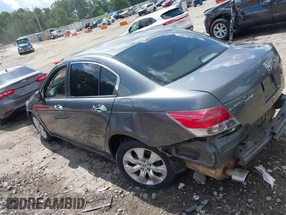 2008 Honda Accord EX with VIN 1HGCP36748A063947, listed as a IAAI auction lot 42761229 with 271,109 mi miles and . Bid and sale history available at DreamBid. Image 3.