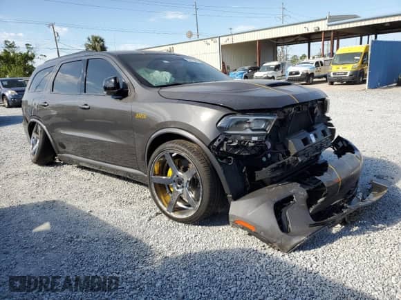 2024 Dodge Durango SRT 392 z VIN 1C4SDJGJ8RC218958, wystawiony jako Copart lot #50978065 z przebiegiem 4 553 mil mil oraz Szkoda całkowita • Salvage title. Historia ofert i sprzedaży dostępna na DreamBid. Obrazek 4.
