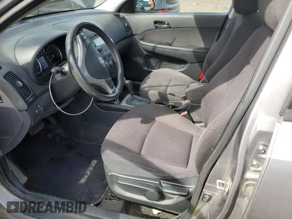 2011 Hyundai Elantra GLS z VIN KMHDC8AE9BU119075, wystawiony jako Copart lot #84589575 z przebiegiem 112 865 mil mil oraz Szkoda całkowita • Salvage title. Historia ofert i sprzedaży dostępna na DreamBid. Obrazek 7.