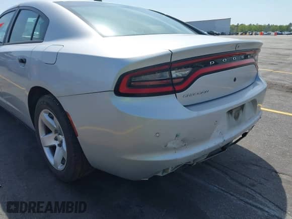 2018 Dodge Charger Police с VIN 2C3CDXATXJH284077, выставлен на аукционе IAAI как лот 41928865 с пробегом 177 519 миль миль и . История ставок и продаж доступна на DreamBid. Изображение 20.