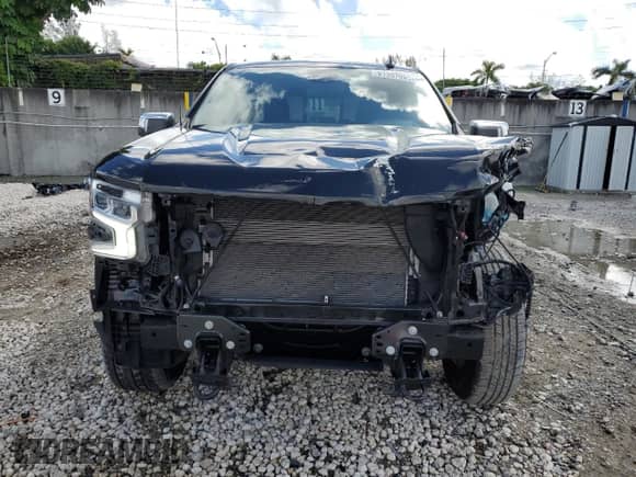 2024 Chevrolet Silverado 1500 LT with VIN 1GCPACED9RZ147628, listed as a Copart auction lot 81397995 with 13,216 mi miles and Salvage title. Bid and sale history available at DreamBid. Image 5.