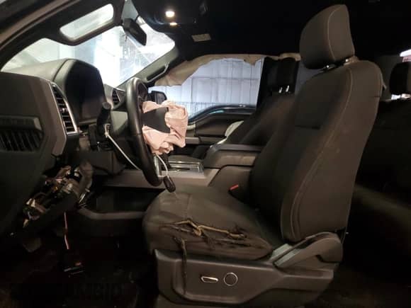 2015 Ford F-150 XLT z VIN 1FTFX1EF8FFA39935, wystawiony jako Copart lot #68185545 z przebiegiem 201 850 mil mil oraz Szkoda całkowita • Salvage title. Historia ofert i sprzedaży dostępna na DreamBid. Obrazek 7.