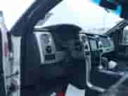 2011 Ford F-150 XLT z VIN 1FTFW1ET7BFB16524, wystawiony jako IAAI lot #41729414 z przebiegiem 134 924 mil mil oraz . Historia ofert i sprzedaży dostępna na DreamBid. Obrazek 20.