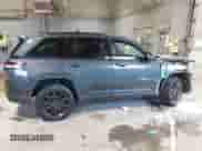 2024 Jeep Grand Cherokee z VIN 1C4RJYB60R8529449, wystawiony jako IAAI lot #41432407 z przebiegiem 5 188 mil mil oraz . Historia ofert i sprzedaży dostępna na DreamBid. Obrazek 14.