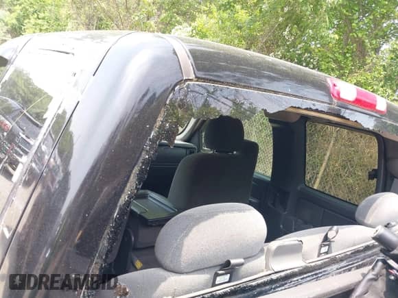 2006 Chevrolet Silverado 1500 LT1 с VIN 2GCEK19V061105722, выставлен на аукционе IAAI как лот 42371677 с пробегом 182 005 миль миль и . История ставок и продаж доступна на DreamBid. Изображение 11.