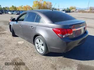 2011 Chevrolet Cruze LTZ z VIN 1G1PH5S94B7231163, wystawiony jako IAAI lot #43468004 z przebiegiem 119 443 mil mil oraz . Historia ofert i sprzedaży dostępna na DreamBid. Obrazek 3.