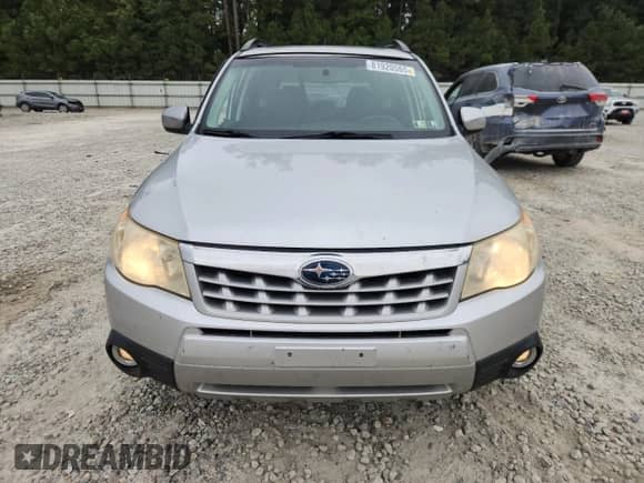 2011 Subaru Forester X Limited z VIN JF2SHAFC2BH714131, wystawiony jako Copart lot #81920565 z przebiegiem 121 537 mil mil oraz Szkoda całkowita • Salvage title. Historia ofert i sprzedaży dostępna na DreamBid. Obrazek 5.