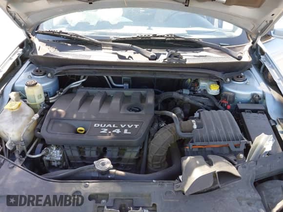 2013 Chrysler 200 Touring z VIN 1C3CCBBB3DN588813, wystawiony jako IAAI lot #42895465 z przebiegiem 205 459 mil mil oraz . Historia ofert i sprzedaży dostępna na DreamBid. Obrazek 10.