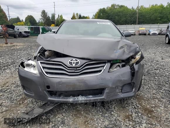 2011 Toyota Camry LE with VIN JTNBF3EK0B3010723, listed as a Copart auction lot 84627855 with 141,952 mi miles and Salvage title. Bid and sale history available at DreamBid. Image 5.
