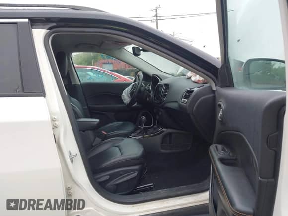 2019 Jeep Compass Limited with VIN 3C4NJDCB8KT679240, listed as a IAAI auction lot 43282073 with 53,935 mi miles and . Bid and sale history available at DreamBid. Image 5.