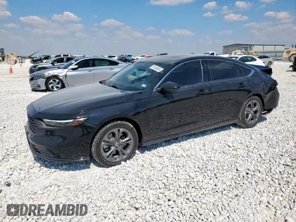 2023 Honda Accord EX-L z VIN 1HGCY2F60PA066213, wystawiony jako Copart lot #81945865 z przebiegiem 28 471 mil mil oraz Szkoda całkowita • Salvage title. Historia ofert i sprzedaży dostępna na DreamBid. Obrazek 1.