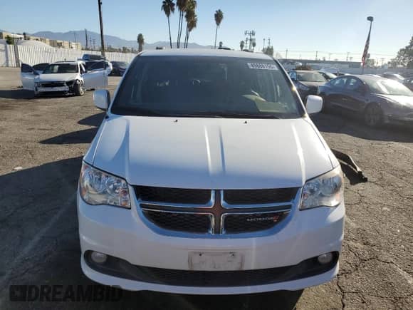 2016 Dodge Grand Caravan SXT with VIN 2C4RDGCG1GR319534, listed as a Copart auction lot 89888155 with 139,988 mi miles and Clean title. Bid and sale history available at DreamBid. Image 5.
