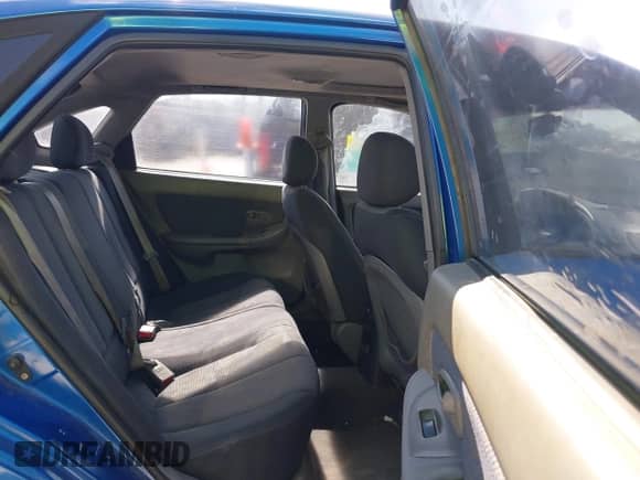 2005 Hyundai Elantra GLS z VIN KMHDN56DX5U134245, wystawiony jako IAAI lot #43460576 z przebiegiem 138 404 mil mil oraz . Historia ofert i sprzedaży dostępna na DreamBid. Obrazek 8.