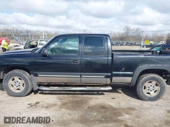 2006 Chevrolet Silverado 1500 LT3 с VIN 1GCEK19B46Z190562, выставлен на аукционе IAAI как лот 42173624 с пробегом 186 019 миль миль и . История ставок и продаж доступна на DreamBid. Изображение 14.