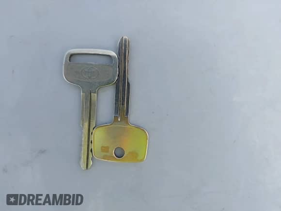 1996 Toyota Camry DX with VIN JT2BG12K7T0378581, listed as a IAAI auction lot 42454475 with 219,811 mi miles and . Bid and sale history available at DreamBid. Image 11.