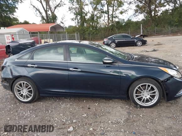 2012 Hyundai Sonata Limited с VIN 5NPEC4AB7CH353119, выставлен на аукционе IAAI как лот 43317064 с пробегом 176 591 миль миль и . История ставок и продаж доступна на DreamBid. Изображение 13.