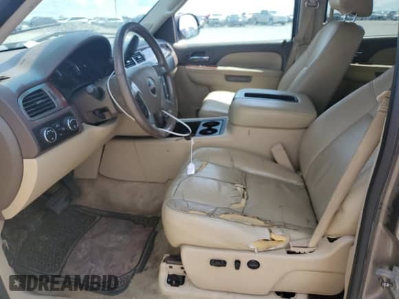 2013 GMC Sierra 1500 SLT с VIN 3GTP2WE76DG313539, выставлен на аукционе Copart как лот 65190795 с пробегом 233 567 миль миль и Списание • Salvage title. История ставок и продаж доступна на DreamBid. Изображение 7.