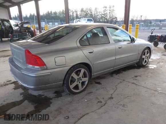 2006 Volvo S60 2.5L Turbo R с VIN YV1RH527662545876, выставлен на аукционе IAAI как лот 41504361 с пробегом 119 635 миль миль и . История ставок и продаж доступна на DreamBid. Изображение 4.