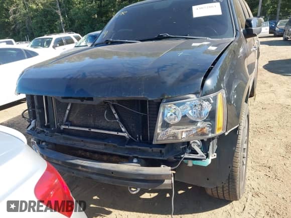2011 Chevrolet Suburban LTZ с VIN 1GNSKKE32BR207075, выставлен на аукционе IAAI как лот 43072861 с пробегом 53 208 миль миль и . История ставок и продаж доступна на DreamBid. Изображение 12.