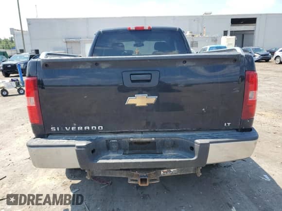 2007 Chevrolet Silverado 1500 1LT z VIN 2GCEK19J671685556, wystawiony jako Copart lot #62690375 z przebiegiem 209 541 mil mil oraz Szkoda całkowita • Salvage title. Historia ofert i sprzedaży dostępna na DreamBid. Obrazek 6.