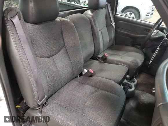 2006 Chevrolet Silverado 1500 Work Truck с VIN 3GCEC14V36G186288, выставлен на аукционе Copart как лот 52566715 с пробегом 234 036 миль миль и Чистый • Clean title. История ставок и продаж доступна на DreamBid. Изображение 10.