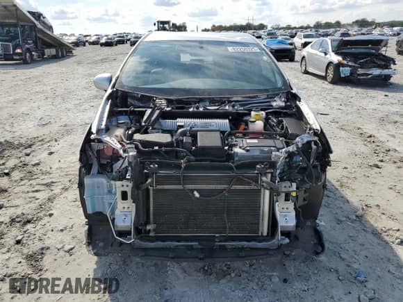 2014 Toyota Prius Three с VIN JTDKN3DU4E1763469, выставлен на аукционе Copart как лот 82250325 с пробегом 101 065 миль миль и Списание • Salvage title. История ставок и продаж доступна на DreamBid. Изображение 5.