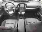 2017 Toyota Prius Premium z VIN JTDKARFP3H3061609, wystawiony jako Copart lot #68416515 z przebiegiem 103 151 mil mil oraz Szkoda całkowita • Salvage title. Historia ofert i sprzedaży dostępna na DreamBid. Obrazek 8.