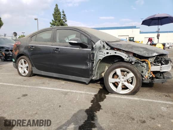 2015 Chevrolet Volt z VIN 1G1RD6E49FU142173, wystawiony jako Copart lot #69082893 z przebiegiem 50 411 mil mil oraz . Historia ofert i sprzedaży dostępna na DreamBid. Obrazek 4.