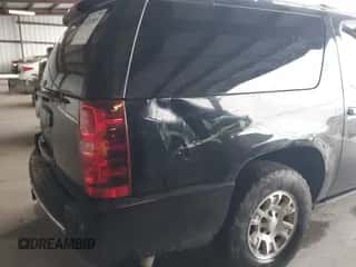 2014 Chevrolet Suburban LTZ с VIN 1GNSKKE79ER177662, выставлен на аукционе IAAI как лот 43282805 с пробегом 209 175 миль миль и . История ставок и продаж доступна на DreamBid. Изображение 6.