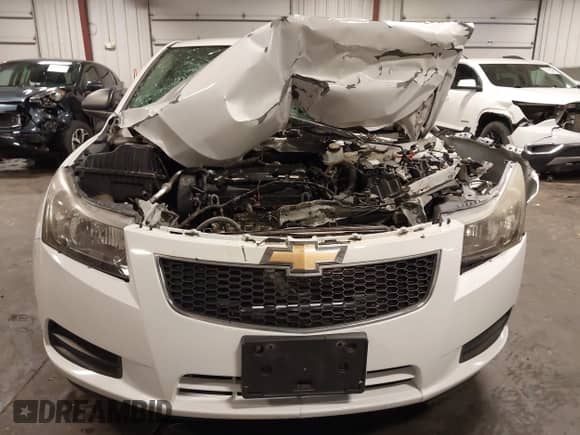 2014 Chevrolet Cruze LS with VIN 1G1PB5SH7E7143110, listed as a IAAI auction lot 42486209 with 92,277 mi miles and . Bid and sale history available at DreamBid. Image 13.