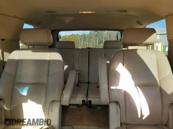 2007 Cadillac Escalade with VIN 1GYFK63837R130637, listed as a Copart auction lot 82550135 with 174,370 mi miles and Clean title. Bid and sale history available at DreamBid. Image 10.