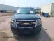 2018 Chevrolet Suburban LT z VIN 1GNSKHKC8JR357889, wystawiony jako IAAI lot #42908875 z przebiegiem 160 473 mil mil oraz . Historia ofert i sprzedaży dostępna na DreamBid. Obrazek 12.