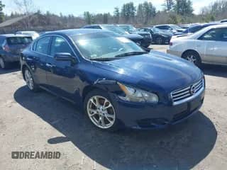 2013 Nissan Maxima SV z VIN 1N4AA5AP9DC805516, wystawiony jako IAAI lot #42028936 z przebiegiem 174 555 mil mil oraz . Historia ofert i sprzedaży dostępna na DreamBid. Obrazek 1.