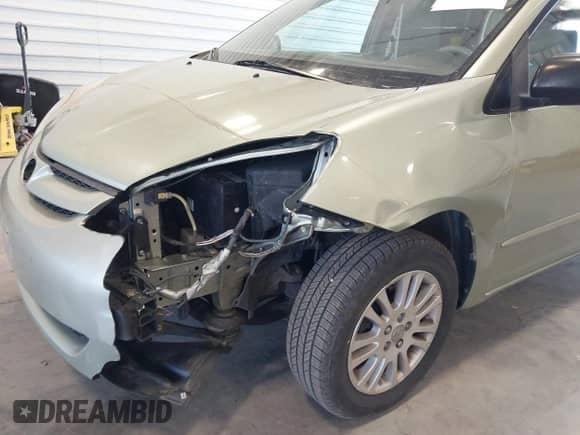 2008 Toyota Sienna LE с VIN 5TDBK23C88S020607, выставлен на аукционе IAAI как лот 41748033 с пробегом 159 439 миль миль и . История ставок и продаж доступна на DreamBid. Изображение 6.