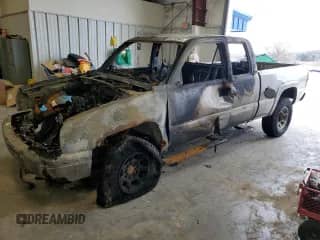 2006 Chevrolet Silverado 2500HD LT1 с VIN 1GCHK29U66E116281, выставлен на аукционе Copart как лот 54012505 с пробегом Не указан миль и На запчасти • Non repairable. История ставок и продаж доступна на DreamBid. Изображение 1.