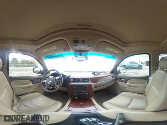 2014 Chevrolet Tahoe LTZ с VIN 1GNSCCE05ER101331, выставлен на аукционе IAAI как лот 41793150 с пробегом 177 769 миль миль и . История ставок и продаж доступна на DreamBid. Изображение 18.